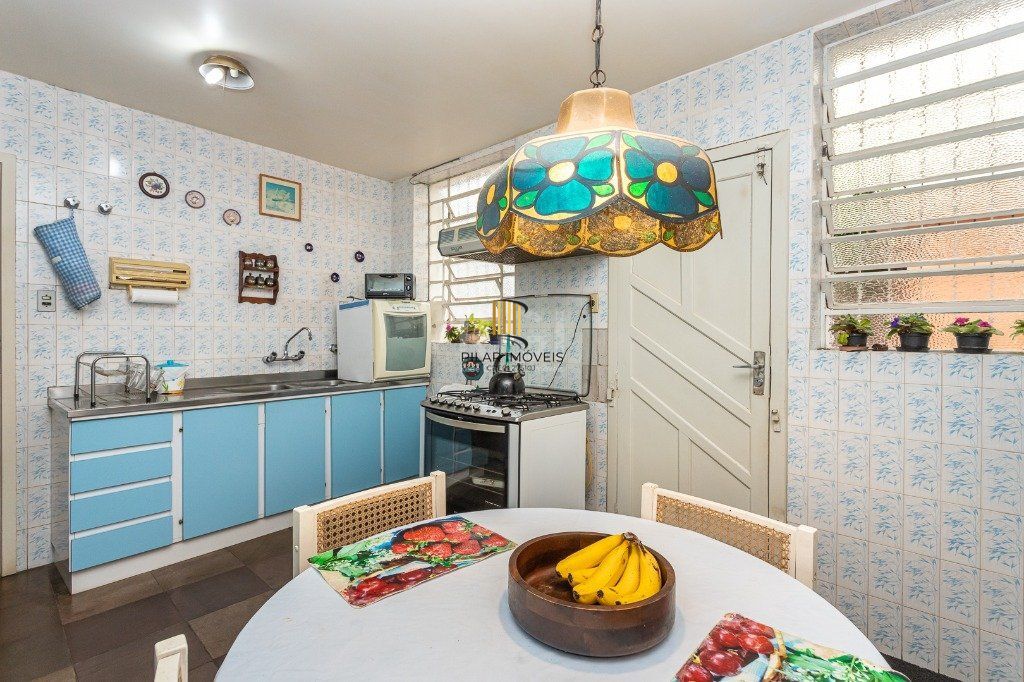 Casa no bairro Petrópolis de 3 dormitórios