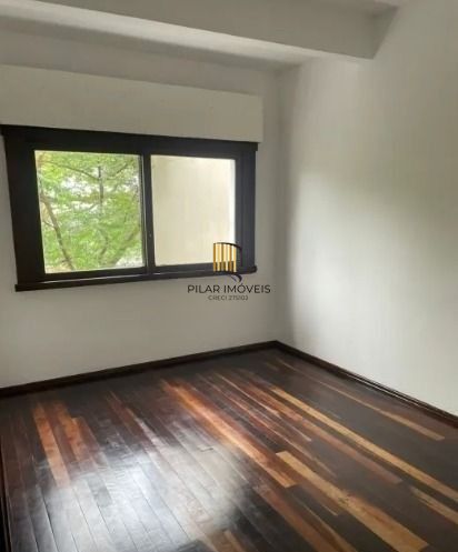 Prédio comercial no bairro Vila Jardim com 550m²