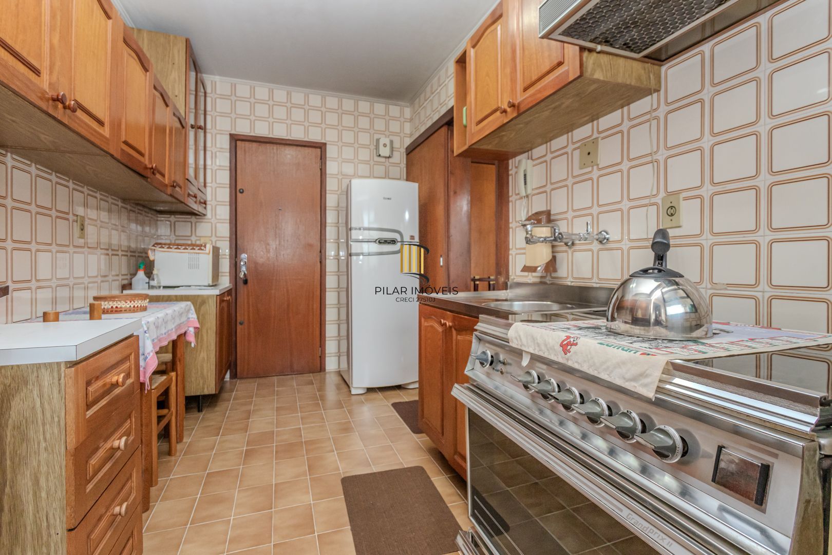 Apartamento no bairro Floresta de 3 dormitórios e vaga