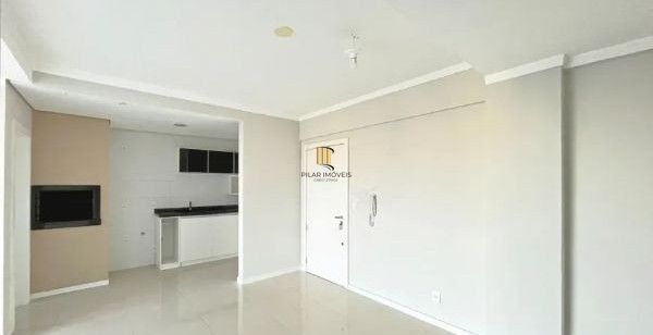 Apartamento no bairro Vila Ipiranga de 2 dormitórios e 2 vagas