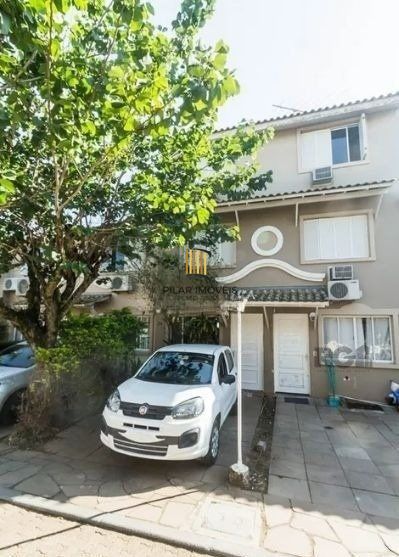 Casa condomínio no Humaitá de 3 dormitórios e vaga DESOCUPADA