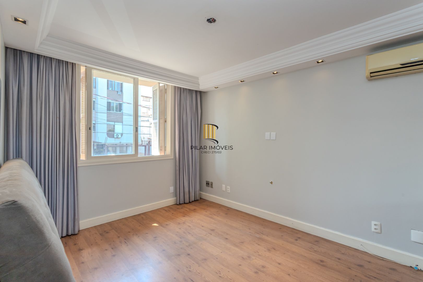 Apartamento garden no bairro Santa Cecilia de 2 dormitórios e vaga