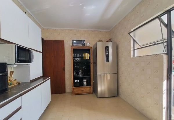 Apartamento de 3 dormitórios e vaga no bairro Petrópolis
