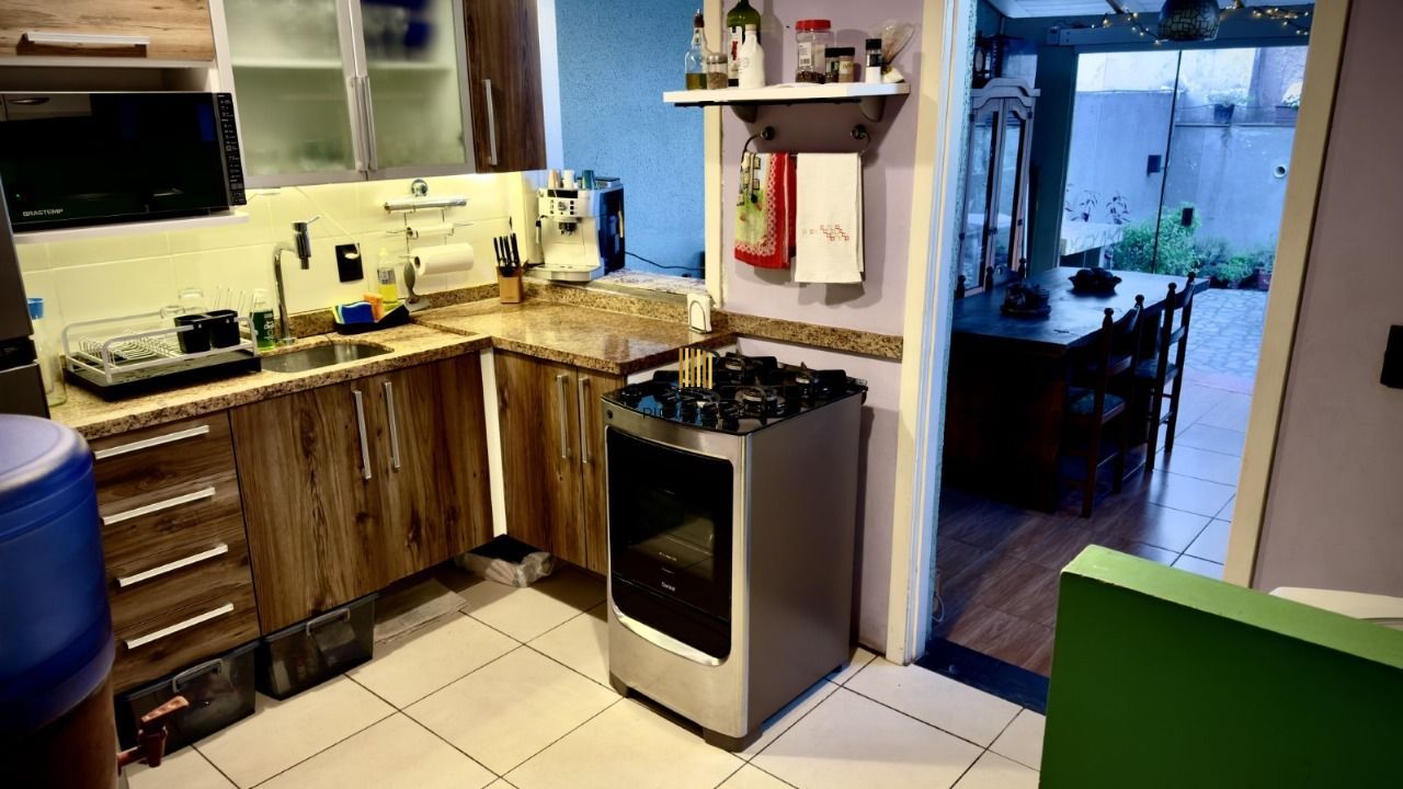 Sobrado 2 dormitórios no bairro Jardim Leopoldina