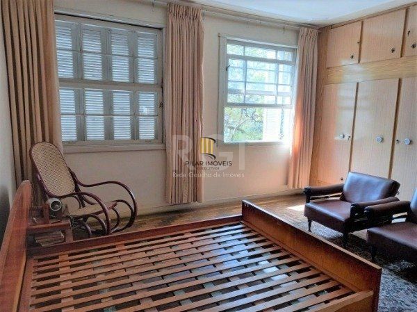 Apartamento no Bom Fim de 3 dormitórios frente com 103m²