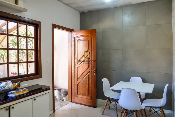 Casa 3 dormitórios no bairro Hípica