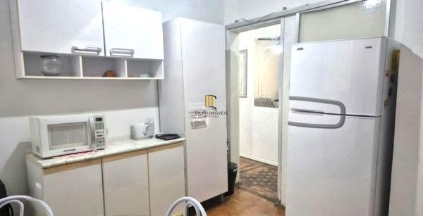 Apartamento na Cidade Baixa de 2 dormitórios