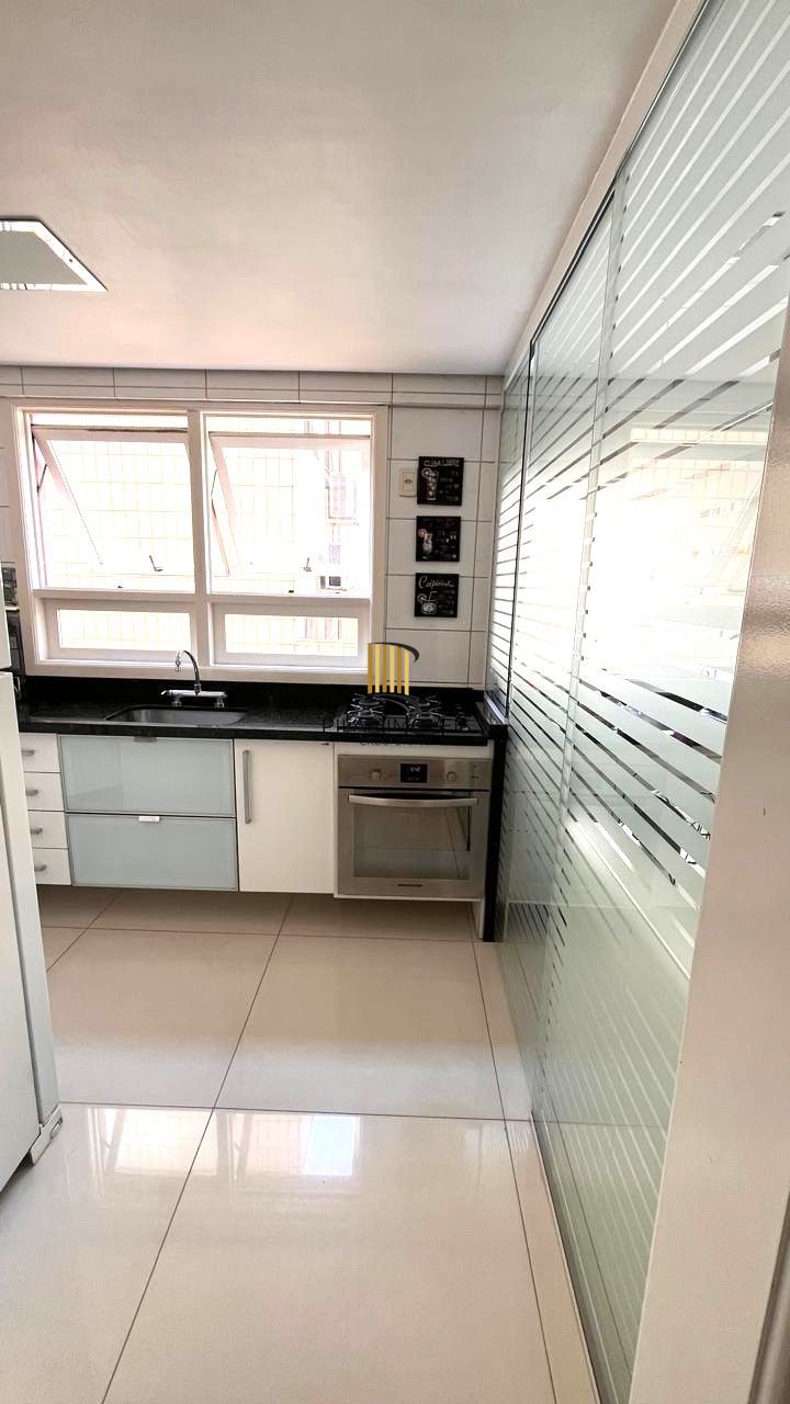 Apartamento de 2 dormitórios e vaga no bairro Santana