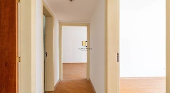 Apartamento no Petrópolis de 3 dormitórios e 2 vagas