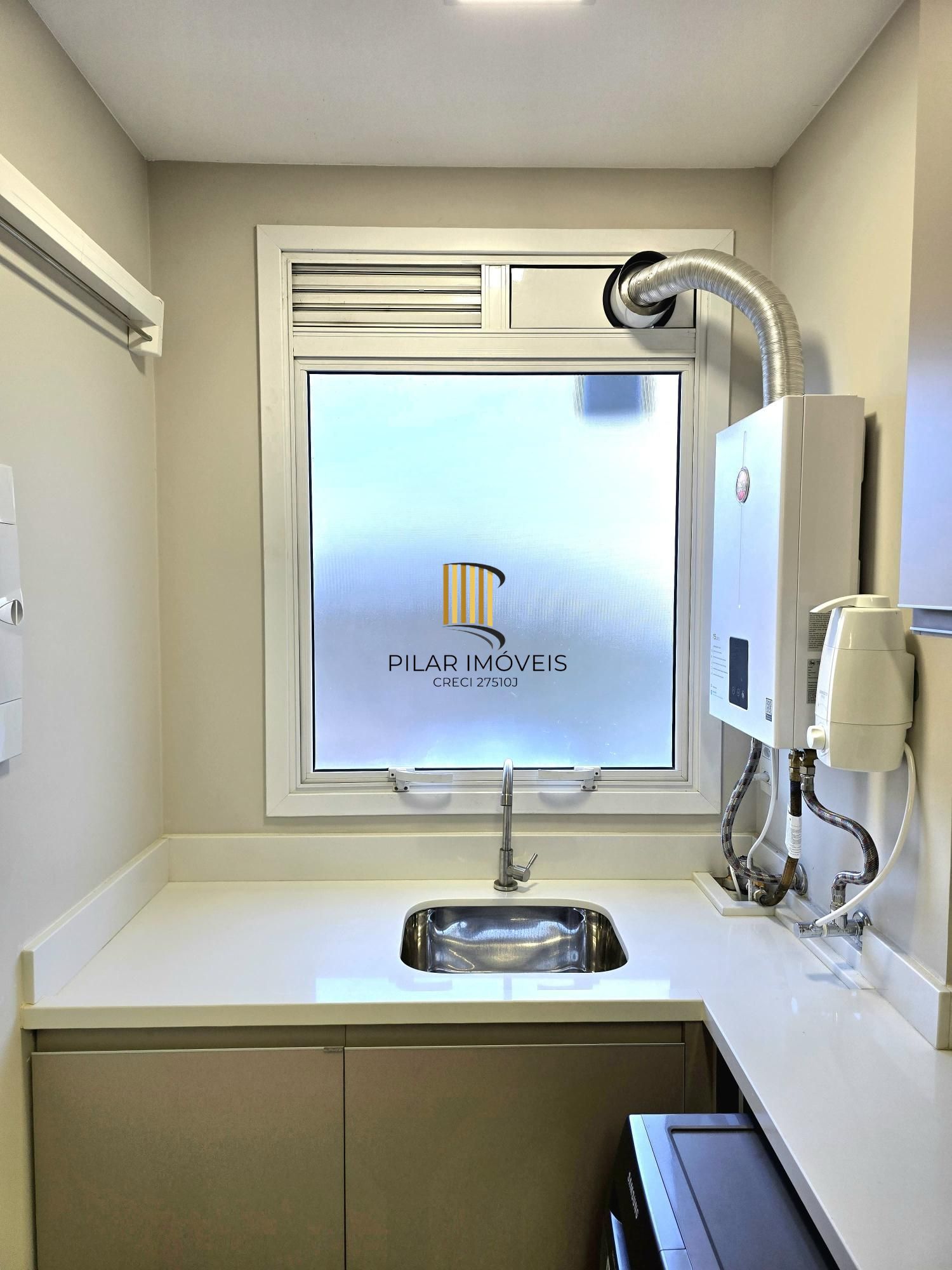 Apartamento no Pertenon de 2 dormitórios vaga e infra
