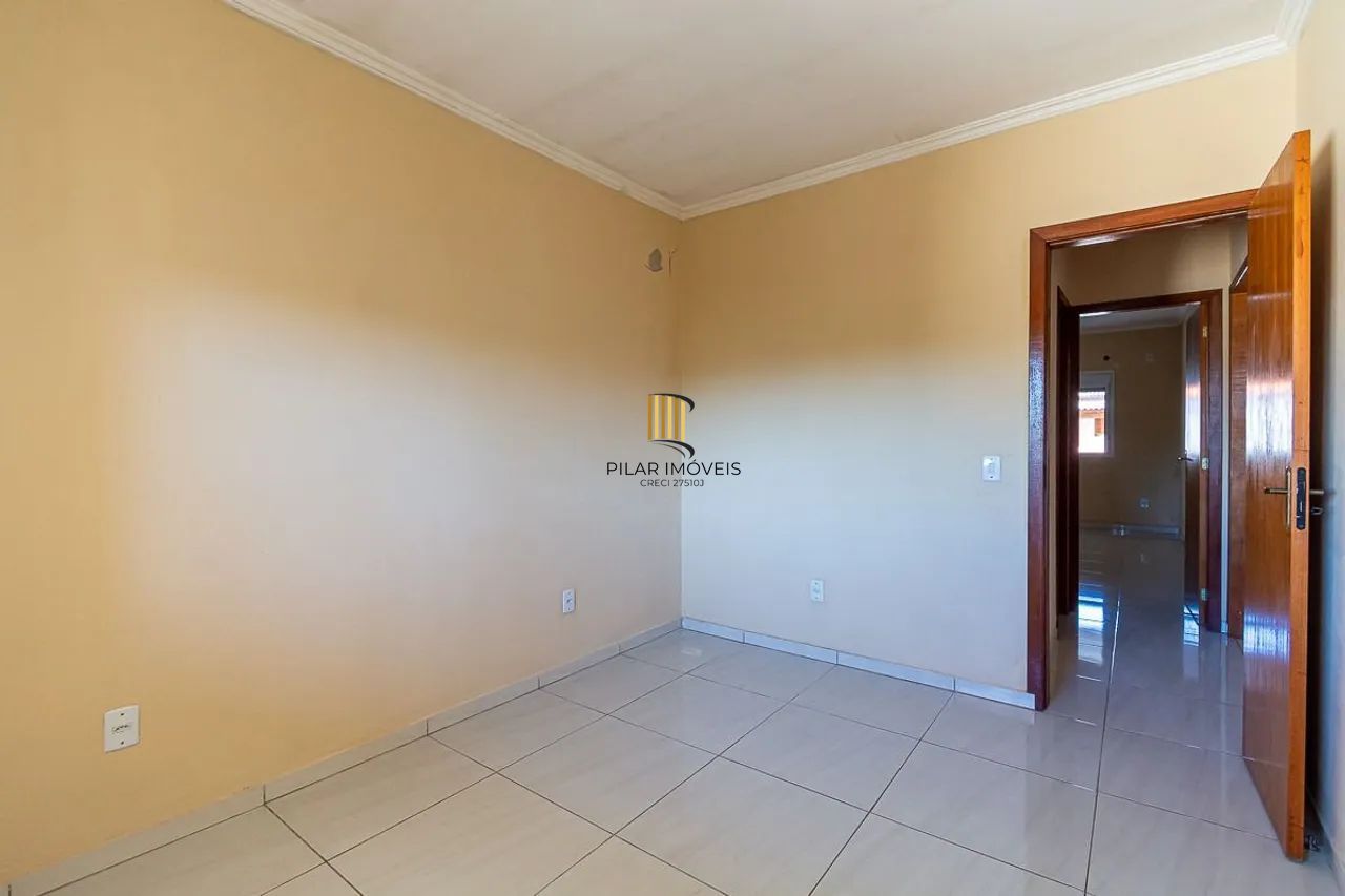 Casa 2 dormitórios no bairro Parque dos Anjos