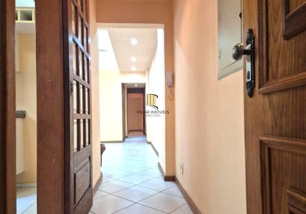 Apartamento no Centro de 2 dormitórios DESOCUPADO