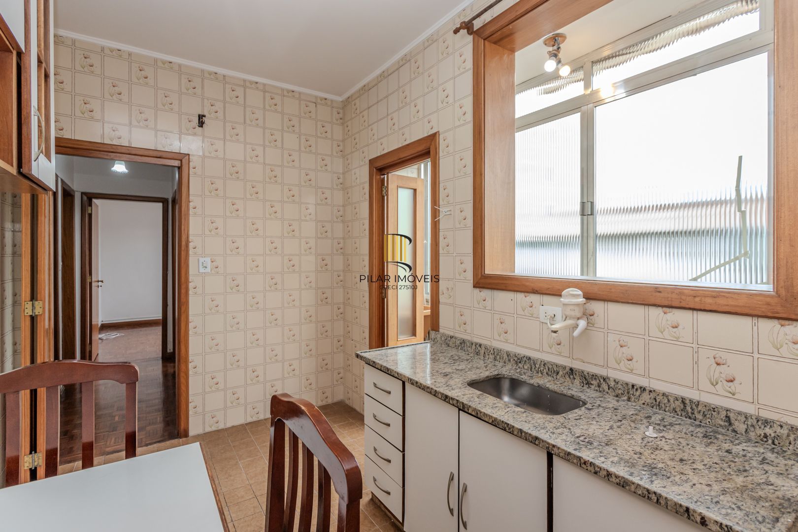 Apartamento no Jardim Lindóia de 2 dormitórios DESOCUPADO