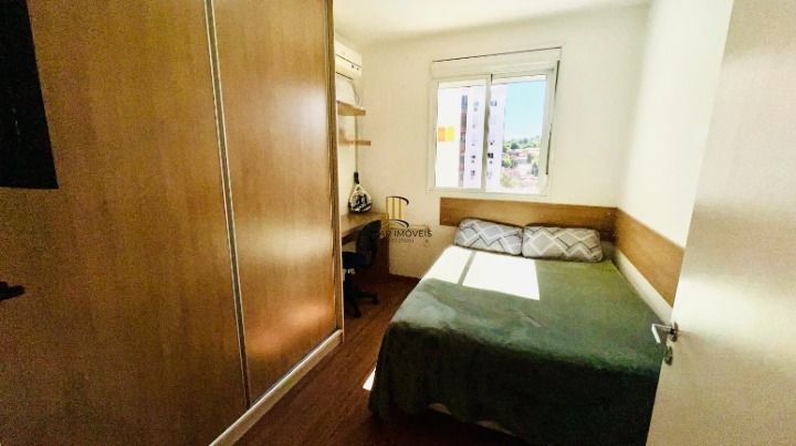 Apartamento no Condomínio Park Plaza de 2 dormitórios e vaga