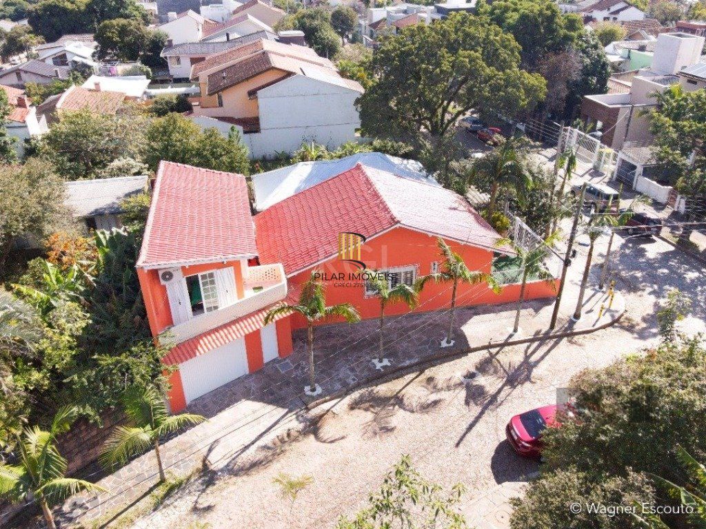 Casa 3 dormitórios no bairro Teresópolis