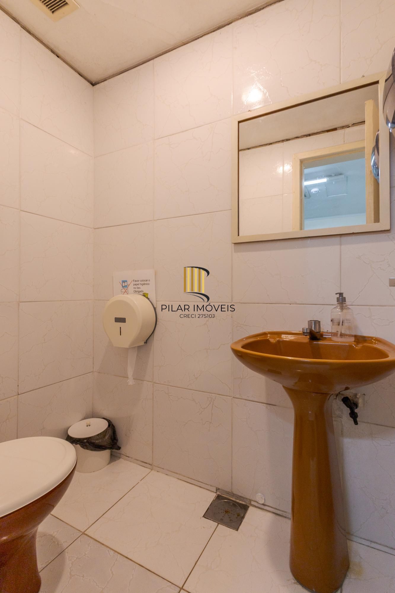 Prédio Comercial no bairro Rio Branco com 912m²