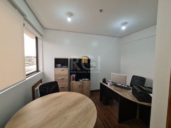 Conjunto / Sala comercial no Menino Deus