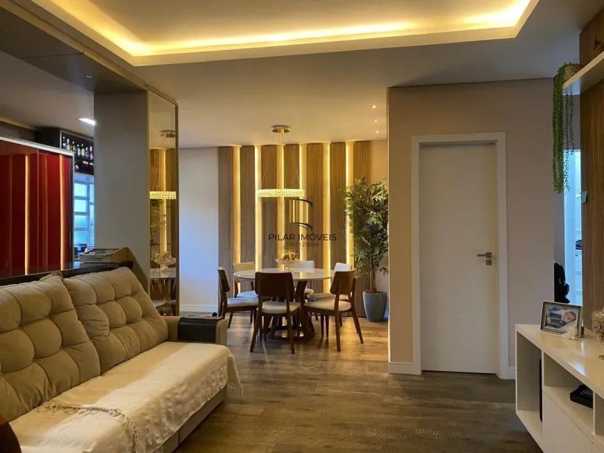 Casa 5 dormitórios no bairro Sarandi