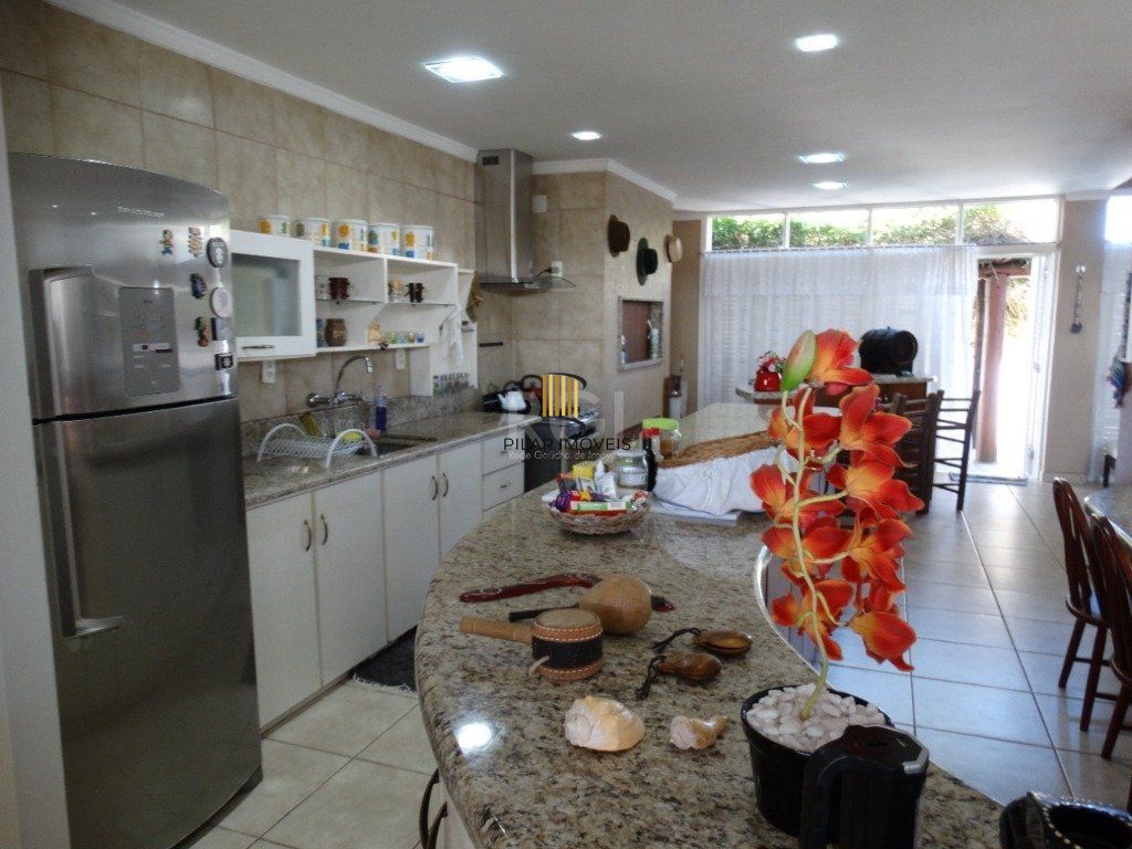 Casa para Venda 3 dormitórios 2 vagas - Capão Novo