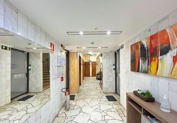 Apartamento no bairro Santana de 3 dormitórios e vaga DESOCUPADO