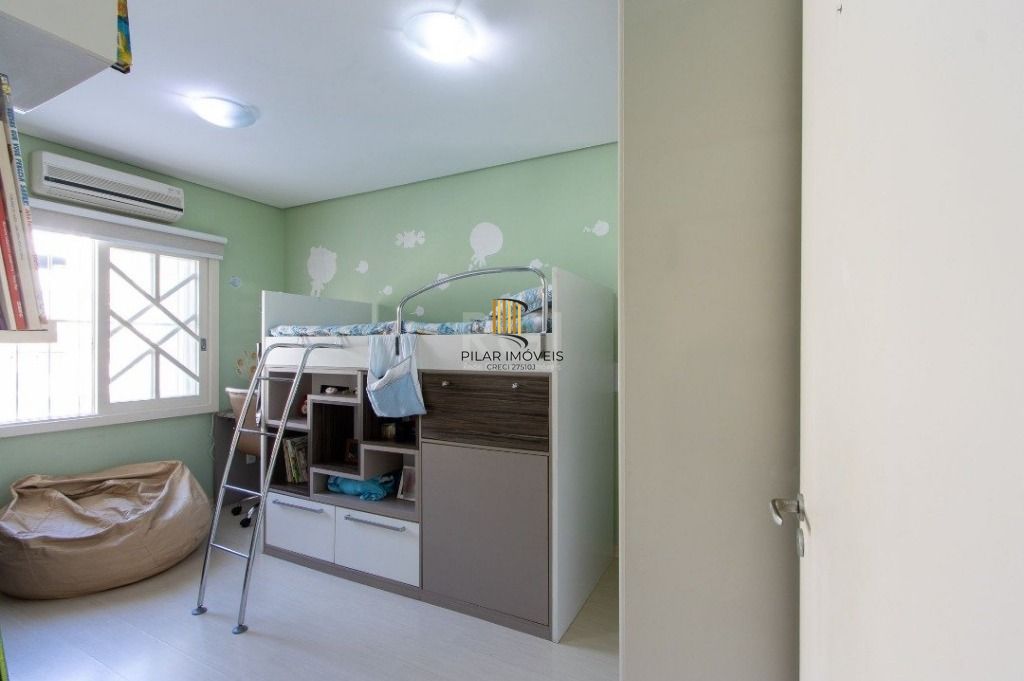 Casa 3 dormitórios no bairro Cristal