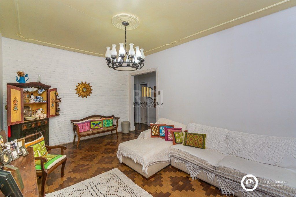 Casa para Venda de 3 dormitórios, Petrópolis