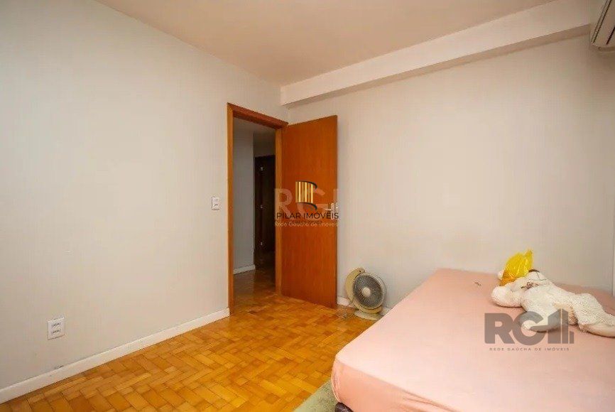 Apartamento no Bom Fim com 4 dormitórios e vaga