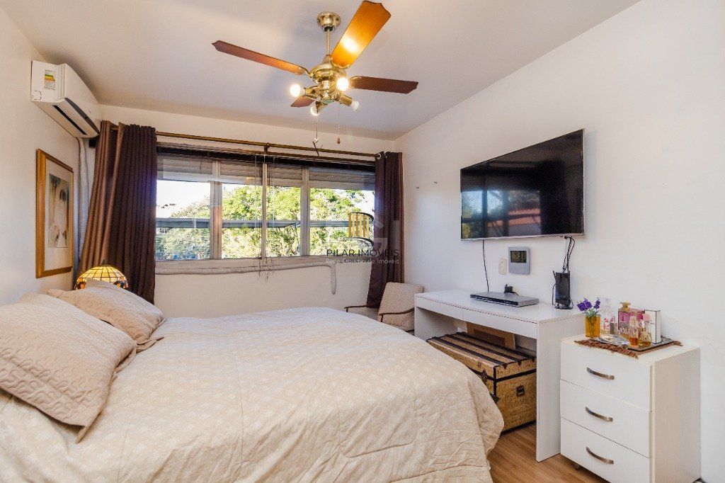 Apartamento para Venda - 138m², 3 dormitórios, sendo 1 suites, 1 vaga - Petrópolis