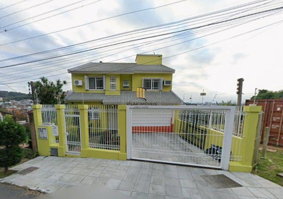 Casa sobrado no bairro Jardim Sabará de 3 dormitórios e 4 vagas - Pilar Imóveis
