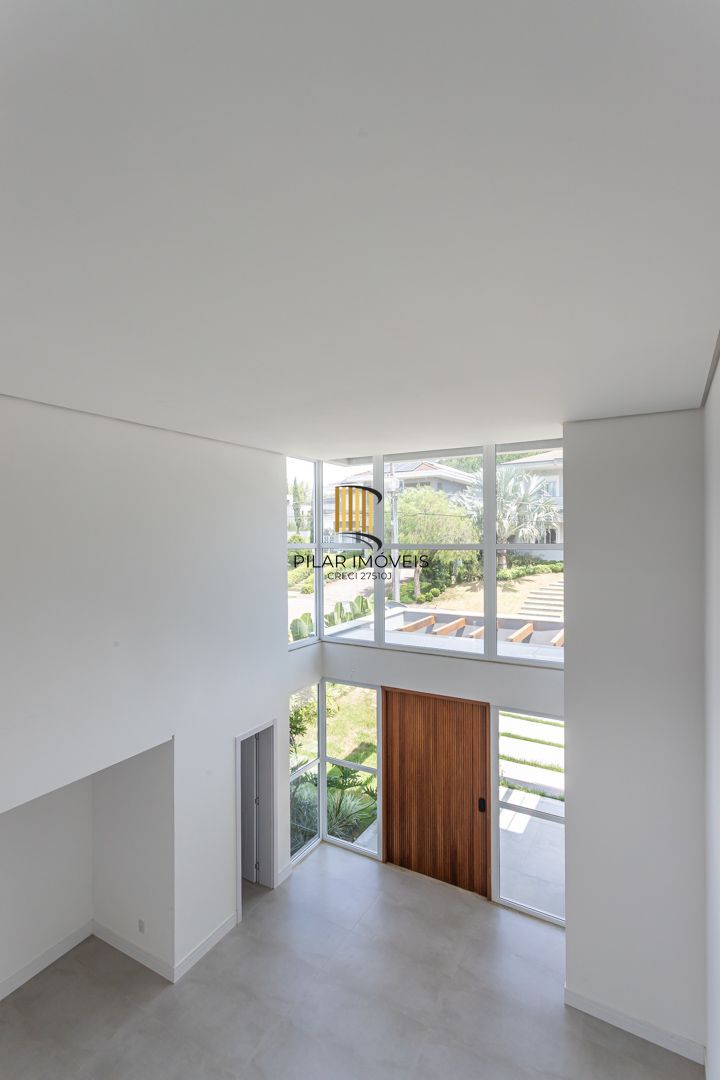 Casa de Condomínio 4 dormitórios no bairro Vila Nova