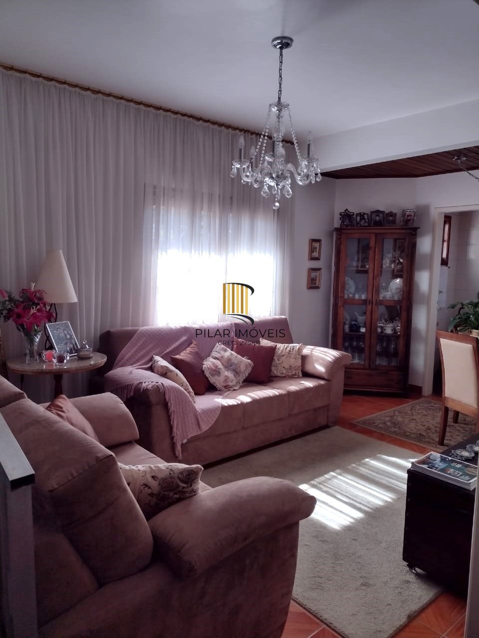 Casa 4 dormitórios no bairro Partenon