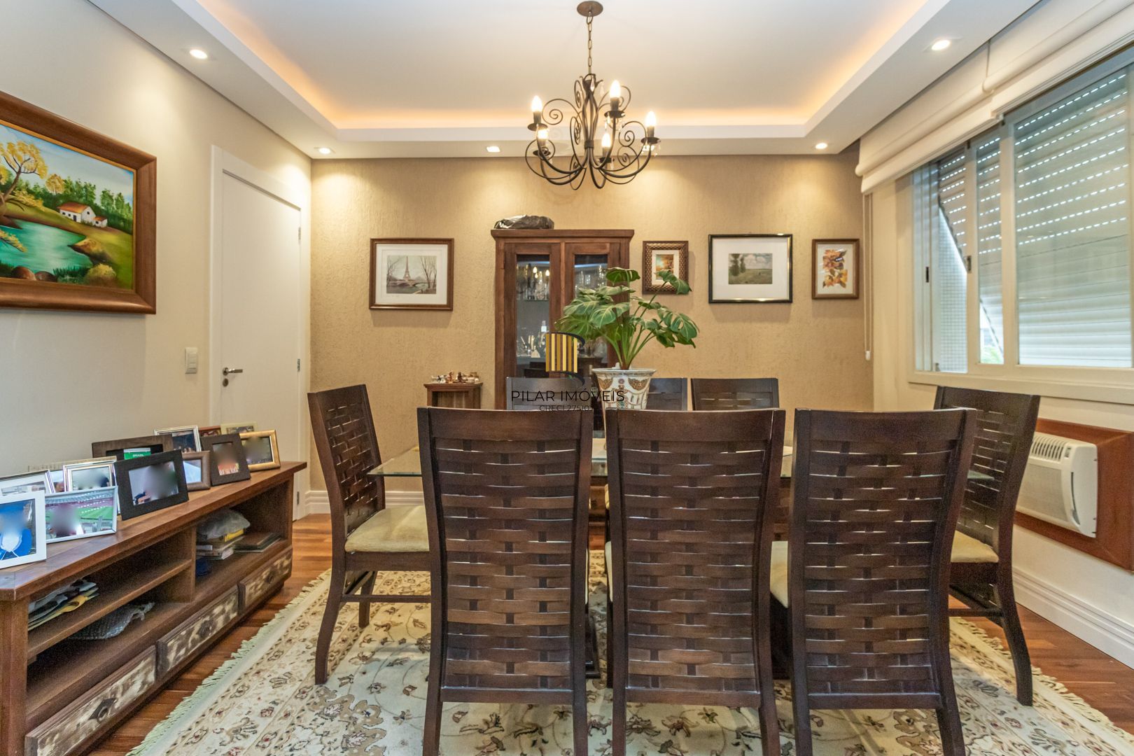 3 DORMITÓRIOS SEMI MOBILIADO NA CORTE REAL C/ELEVADOR E VAGA DE GARAGEM ESCRITURADA