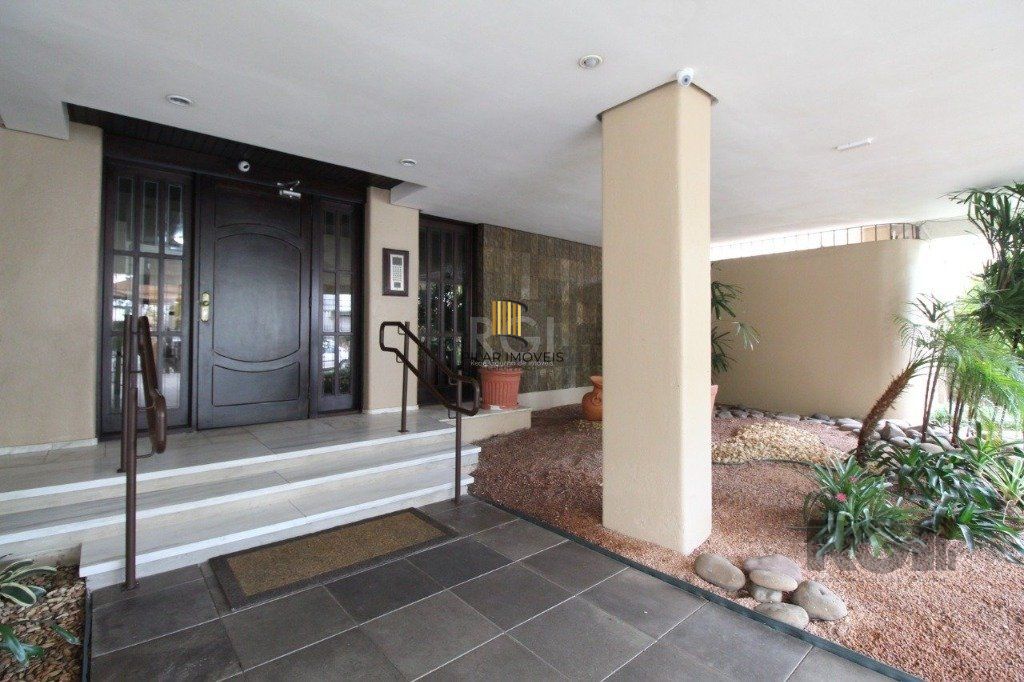 Apartamento no Petrópolis de 1 dormitório e vaga