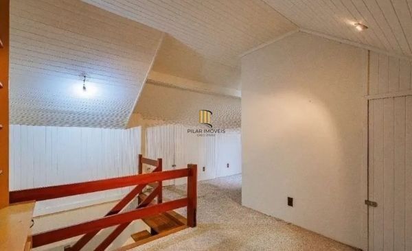 Casa sobrado no bairro Bela Vista de 3 dormitórios e 3 vagas DESOCUPADA