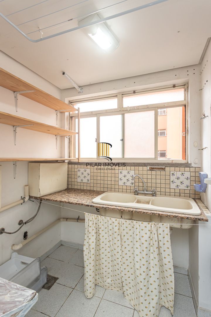 Apartamento de 2 dormitórios DESOCUPADO em frente do Iguatemi