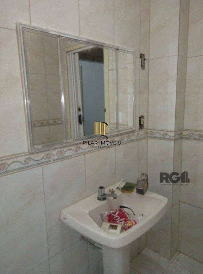 - Apartamento Térreo de 1 Dormitório com Pátio à Venda!