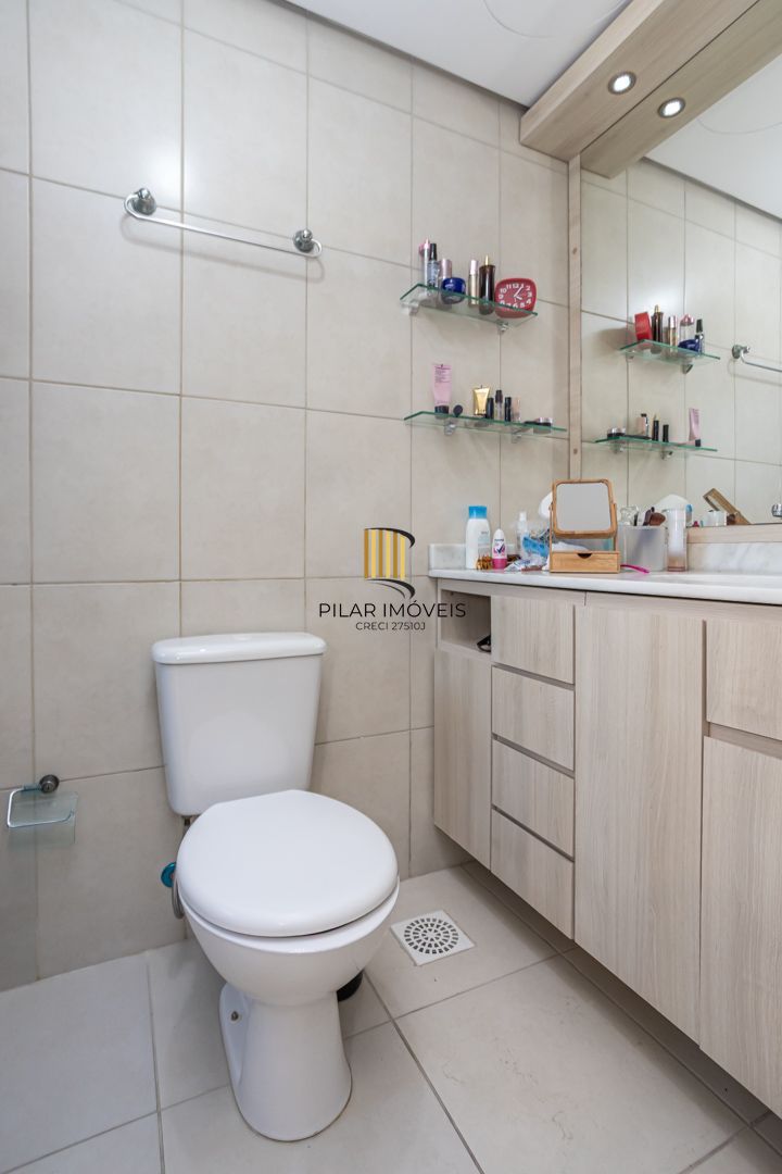 Apartamento no Cristal de 3 dormitórios , 2 vagas e infra