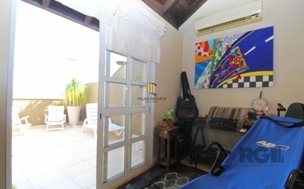 Casa de Condomínio 3 dormitórios no bairro Vila Jardim