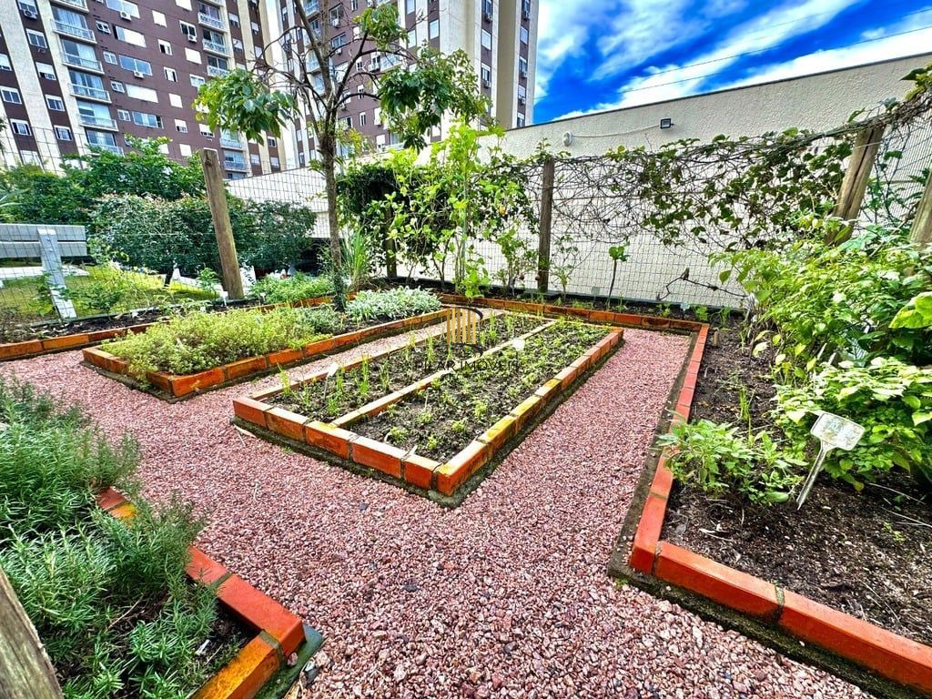 Apartamento no Urbano Ipiranga de 2 dormitórios vaga e infra