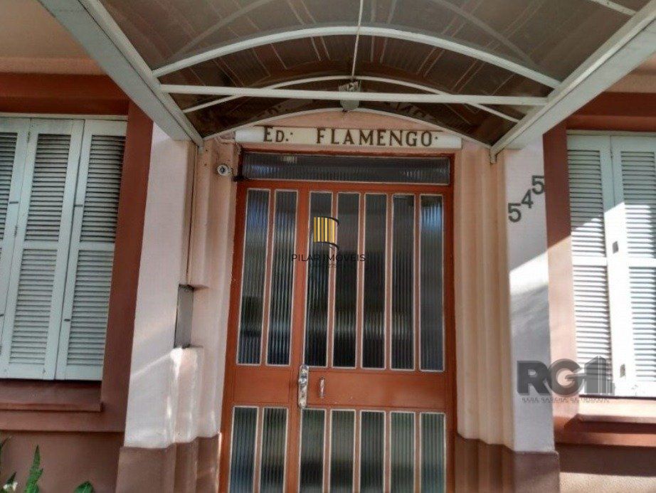 - Apartamento Térreo de 1 Dormitório com Pátio à Venda!