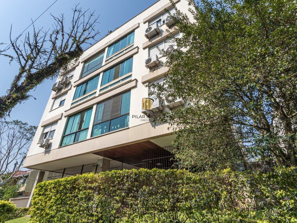 Cobertura no bairro Tristeza de 2 dormitórios e vaga Desocupada