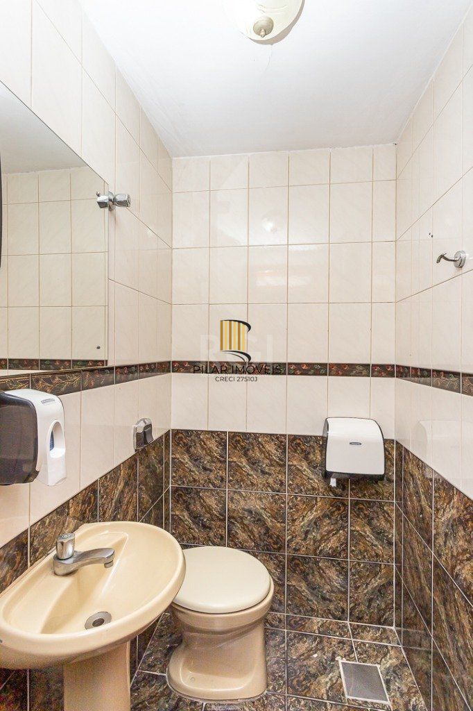 Casa para Venda - 272m², 3 dormitórios, 2 vagas - Santa Cecília