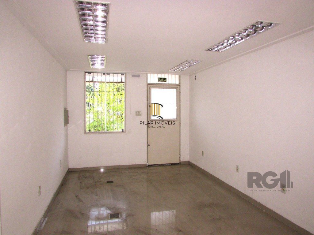 Casa no Passo D'areia - terreno com 2 casas