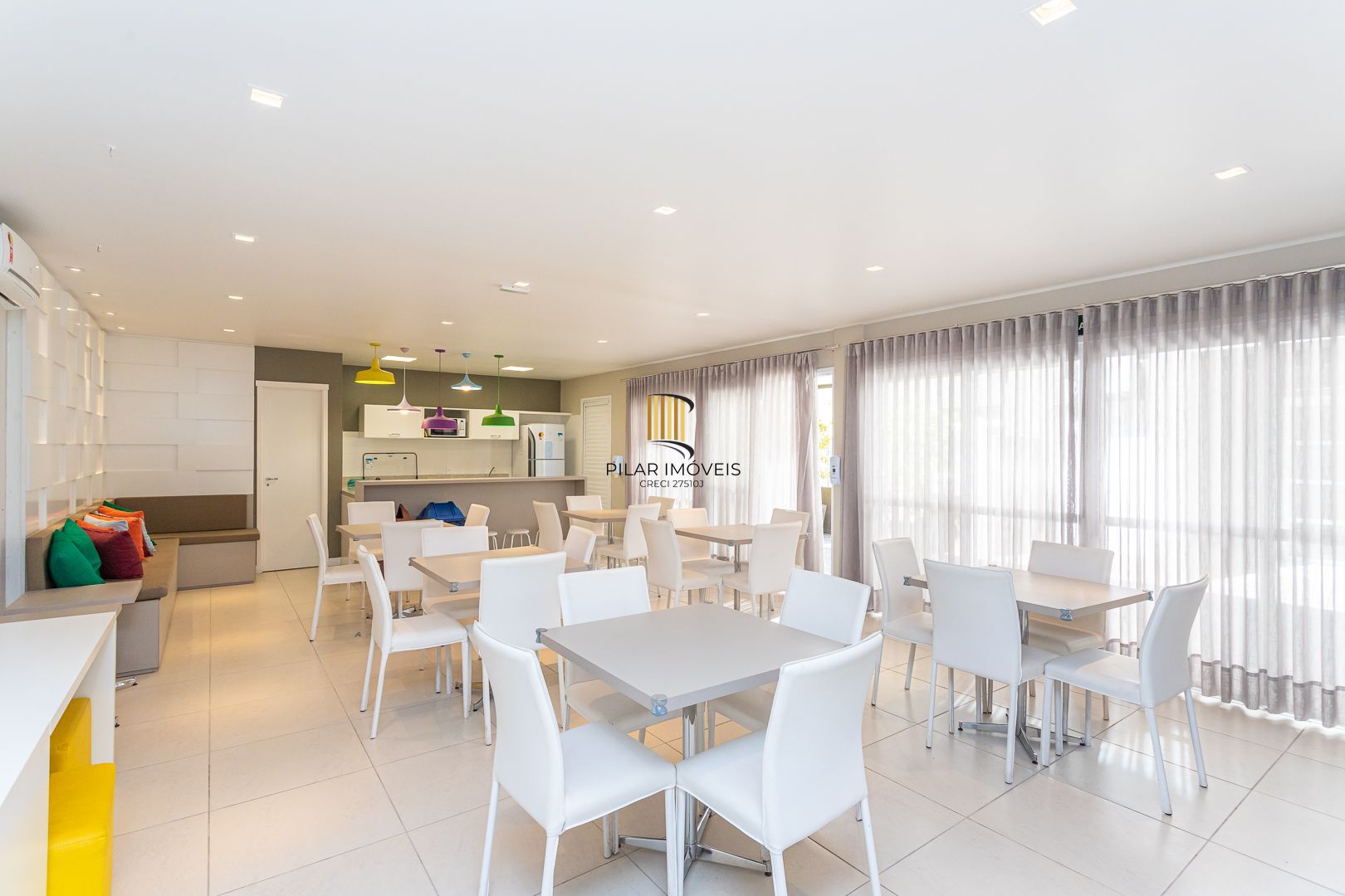 Apartamento 3 dormitórios no bairro Jardim Carvalho