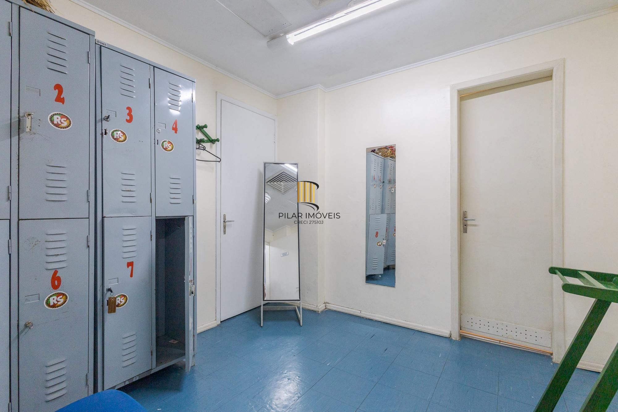 Prédio Comercial no bairro Rio Branco com 912m²