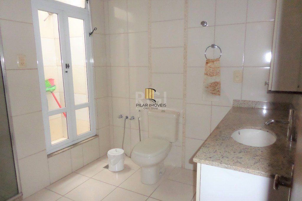 Apartamento 3 dormitórios Menino Deus Desocupado