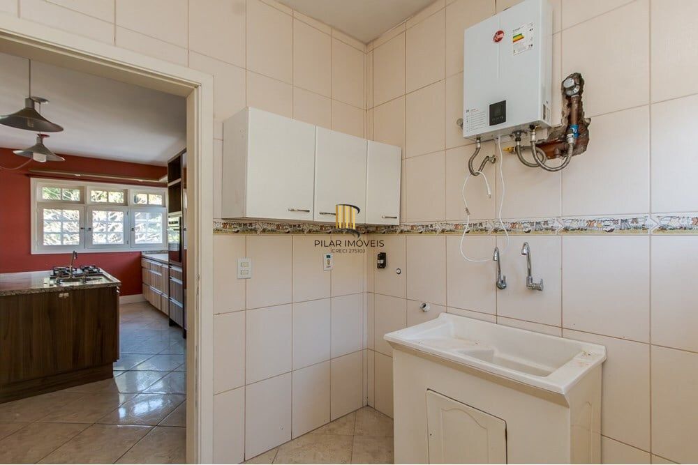 Casa de Condomínio com 3 Quartos à venda, 310m² - Vila Elsa
