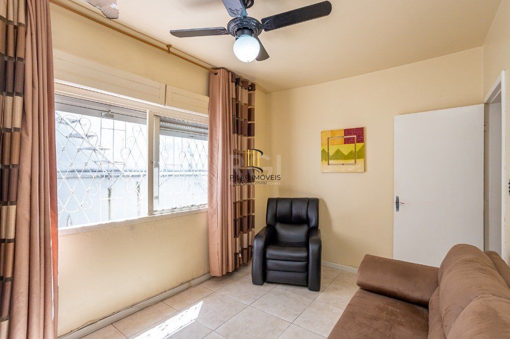 Casa 3 Dormitório(s) Bairro Jardim Sabará