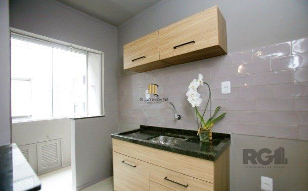 Apartamento JK no Menino Deus mobiliado