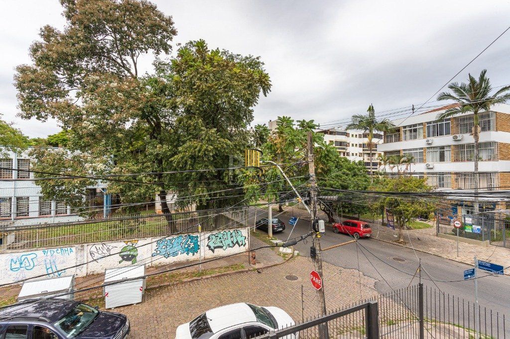 Apartamento de 2 dormitórios no Menino Deus